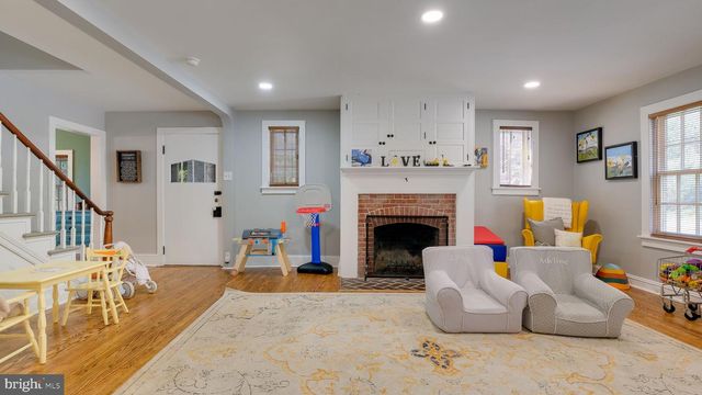 204 W BROOKHAVEN RD, Wallingford, PA 19086