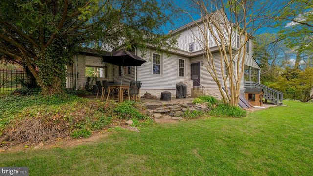 204 W BROOKHAVEN RD, Wallingford, PA 19086