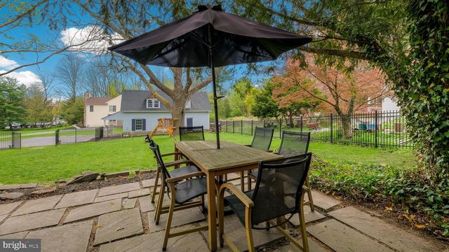 204 W BROOKHAVEN RD, Wallingford, PA 19086