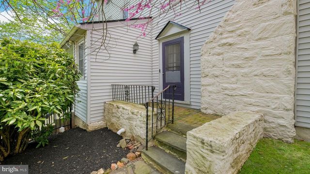 204 W BROOKHAVEN RD, Wallingford, PA 19086