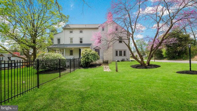 204 W BROOKHAVEN RD, Wallingford, PA 19086