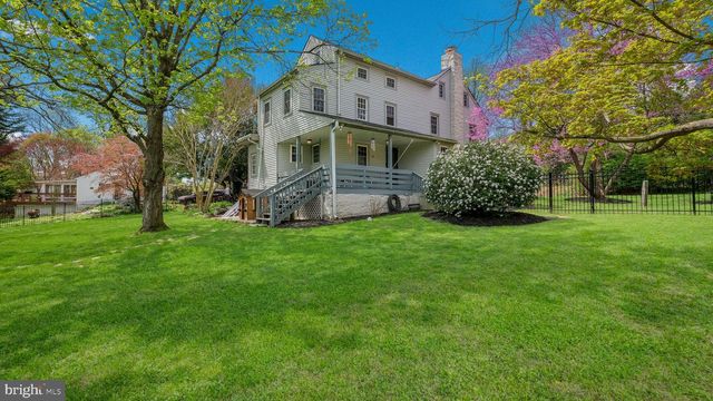 204 W BROOKHAVEN RD, Wallingford, PA 19086