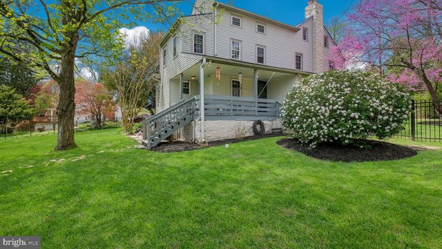 204 W BROOKHAVEN RD, Wallingford, PA 19086