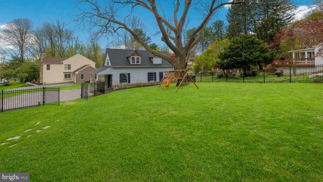 204 W BROOKHAVEN RD, Wallingford, PA 19086