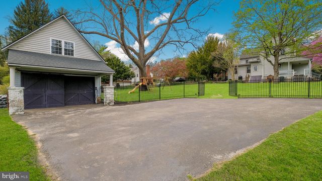 204 W BROOKHAVEN RD, Wallingford, PA 19086