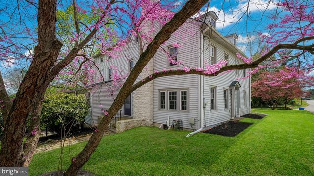 204 W BROOKHAVEN RD, Wallingford, PA 19086
