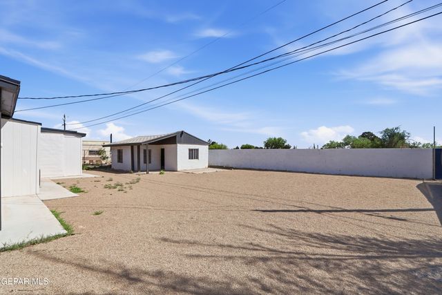 10752 Mellward Road A, Socorro, TX 79927