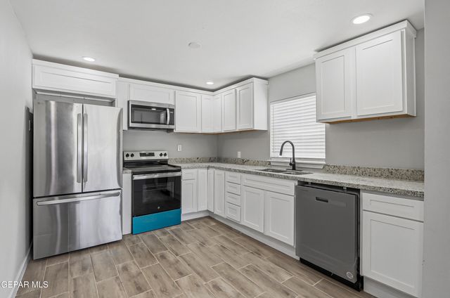 10752 Mellward Road A, Socorro, TX 79927