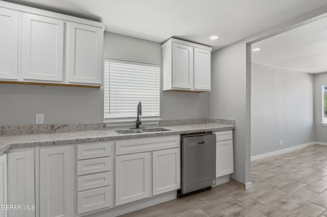 10752 Mellward Road A, Socorro, TX 79927