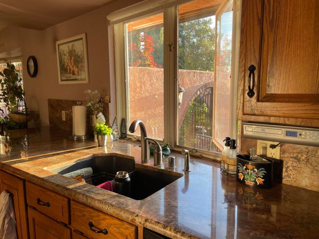 2890 Balaton Avenue, Redding, CA 96001