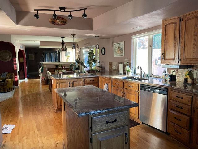 2890 Balaton Avenue, Redding, CA 96001