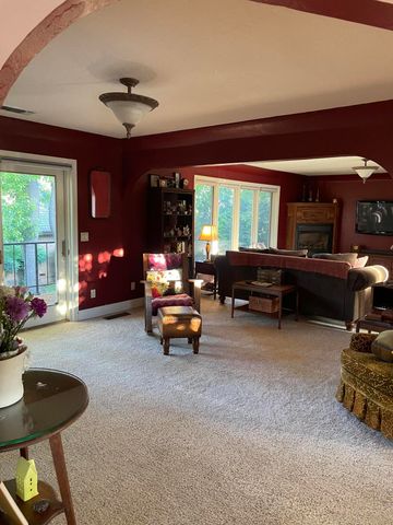 2890 Balaton Avenue, Redding, CA 96001