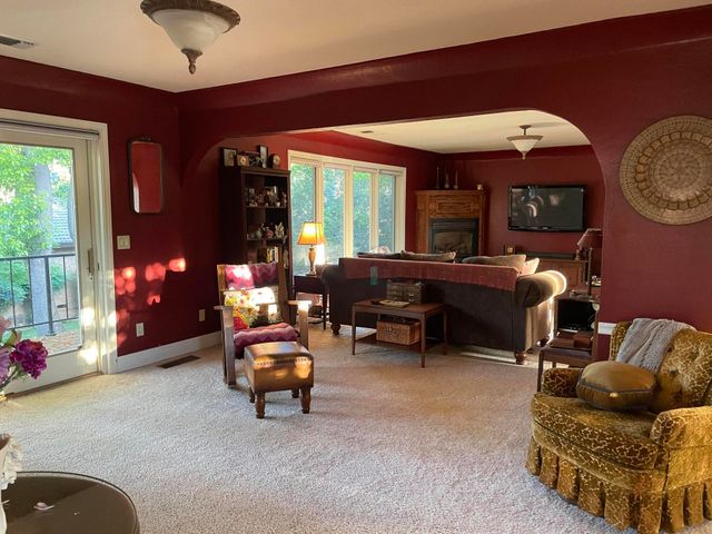 2890 Balaton Avenue, Redding, CA 96001