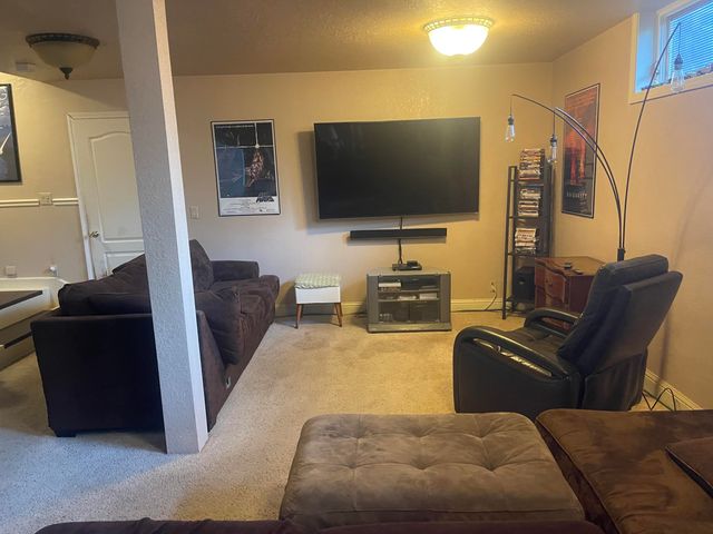 2890 Balaton Avenue, Redding, CA 96001