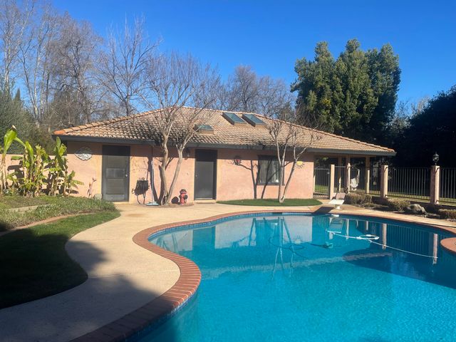 2890 Balaton Avenue, Redding, CA 96001