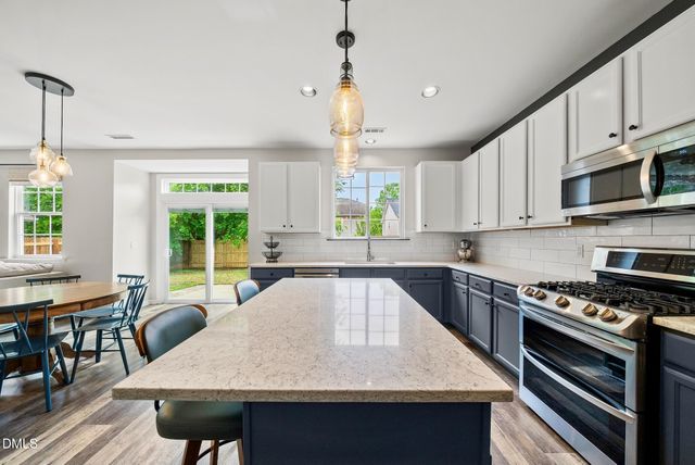 212 Milpass Drive, Holly Springs, NC 27540