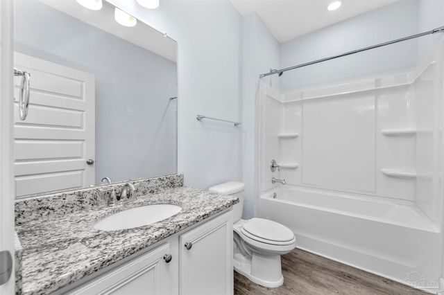 3846 Hawks Landing Cir, Pace, FL 32571