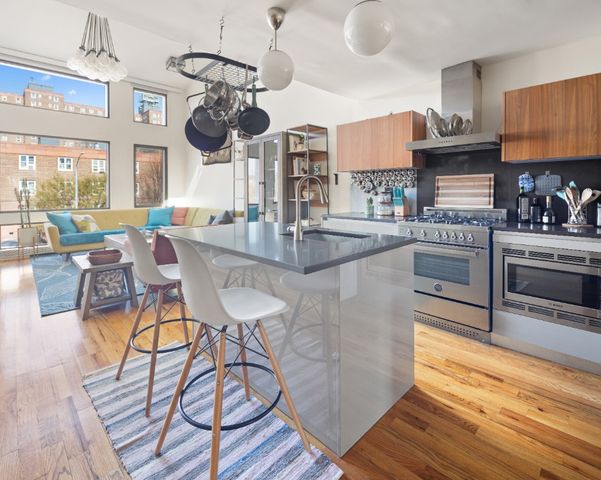 41 Wolcott Street, New York City, NY 11231