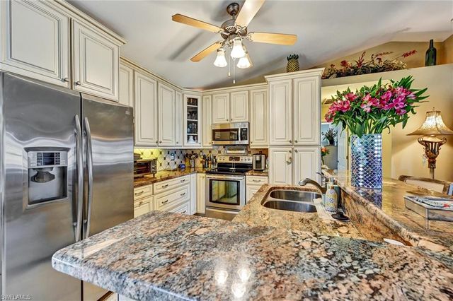 2442 SW Embers TER, Cape Coral, FL 33991
