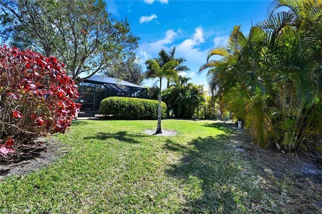 2442 SW Embers TER, Cape Coral, FL 33991