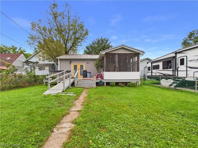 904 West Virginia Avenue, Parkersburg, WV 26104