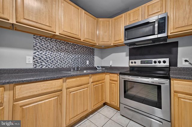 413 N REDFIELD ST, Philadelphia, PA 19151