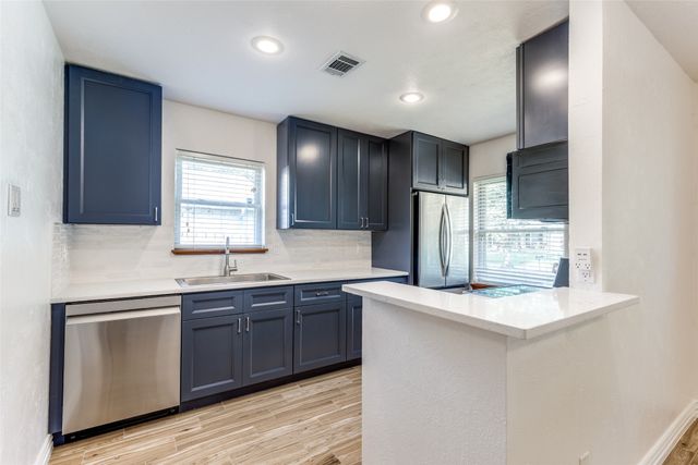 1816 Chamberlain Drive, Carrollton, TX 75007