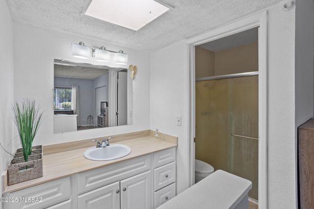 8341 E Via Arboleda, Tucson, AZ 85710