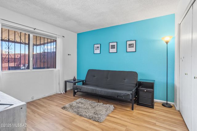 8341 E Via Arboleda, Tucson, AZ 85710