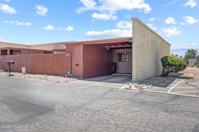 8341 E Via Arboleda, Tucson, AZ 85710