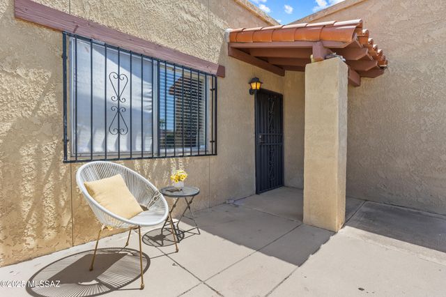 8341 E Via Arboleda, Tucson, AZ 85710