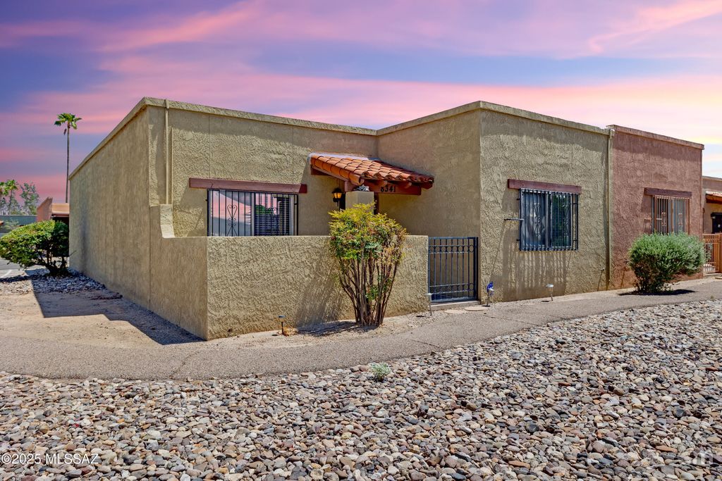 8341 E Via Arboleda, Tucson, AZ 85710