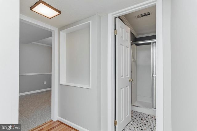 2806 LOGWAY RD, Vienna, VA 22181