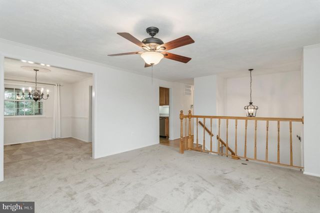 2806 LOGWAY RD, Vienna, VA 22181