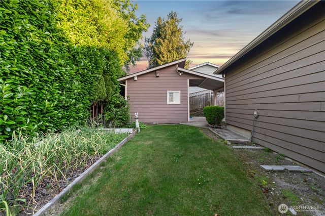 4829 66th Avenue NE, Marysville, WA 98270