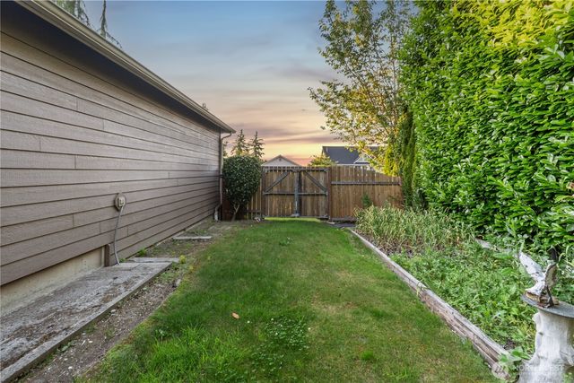4829 66th Avenue NE, Marysville, WA 98270
