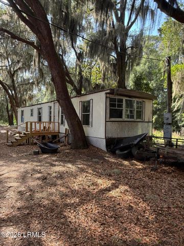 25 Hidden Oaks Road, St. Helena Island, SC 29920