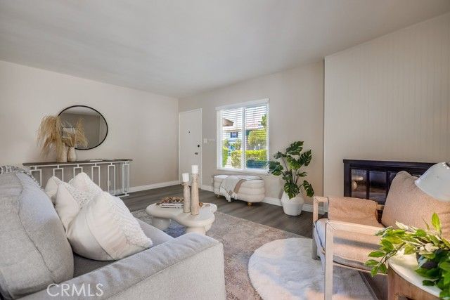 1354 Shadow Lane 102, Fullerton, CA 92831