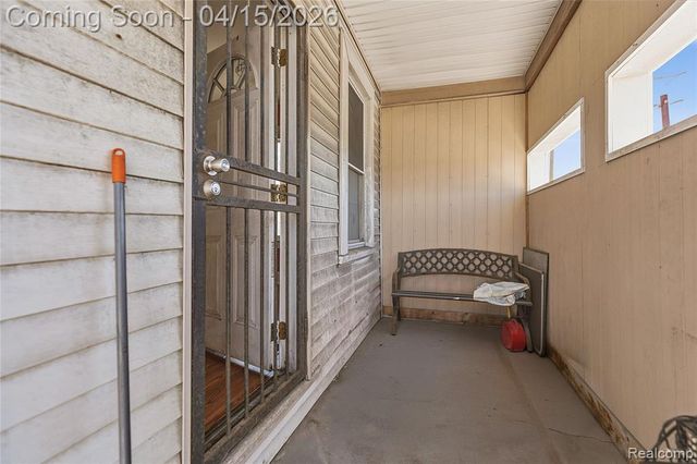 11429 E 8 Mile Road, Warren, MI 48089