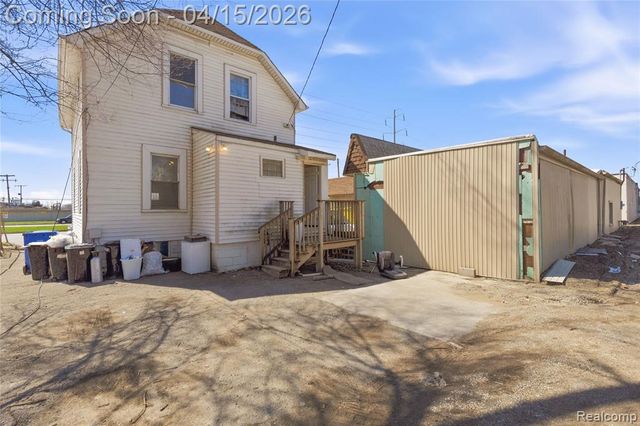 11429 E 8 Mile Road, Warren, MI 48089