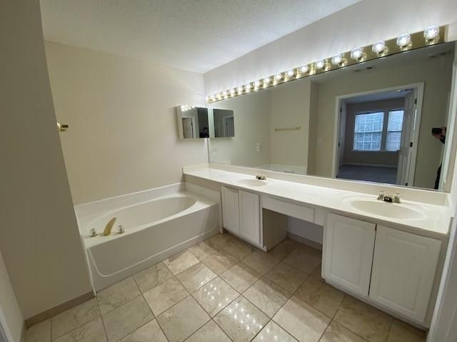 5463 Medlock Corners Drive, Norcross, GA 30092