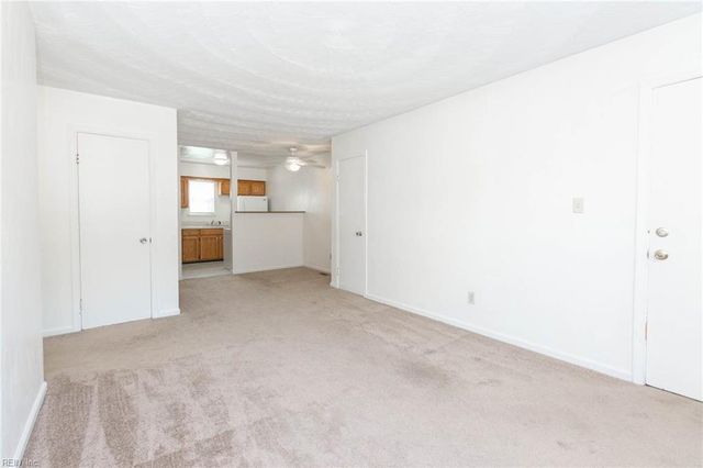 1110 Chapel ST # 9, Norfolk, VA 23502