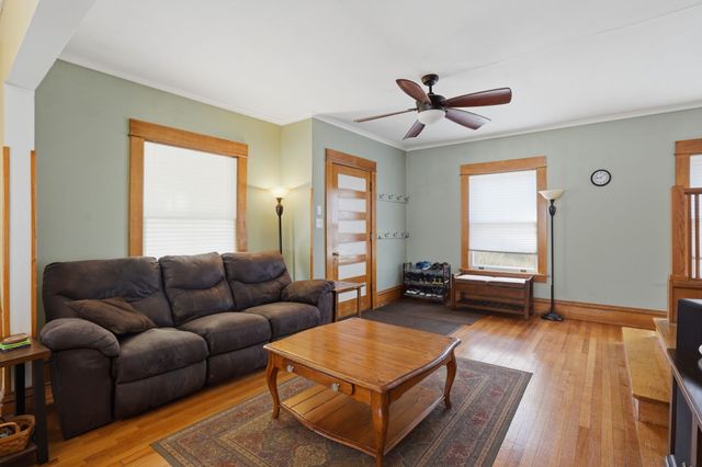 1128 44th Street, Des Moines, IA 50311