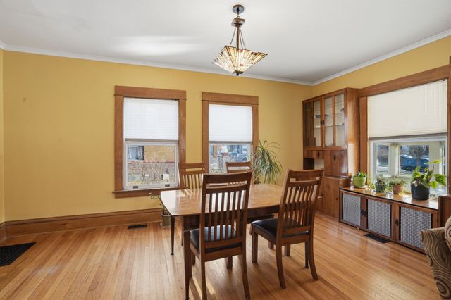 1128 44th Street, Des Moines, IA 50311