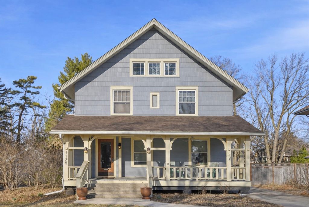 1128 44th Street, Des Moines, IA 50311