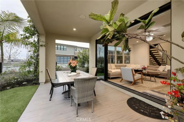 10 Ocean Place, Seal Beach, CA 90740