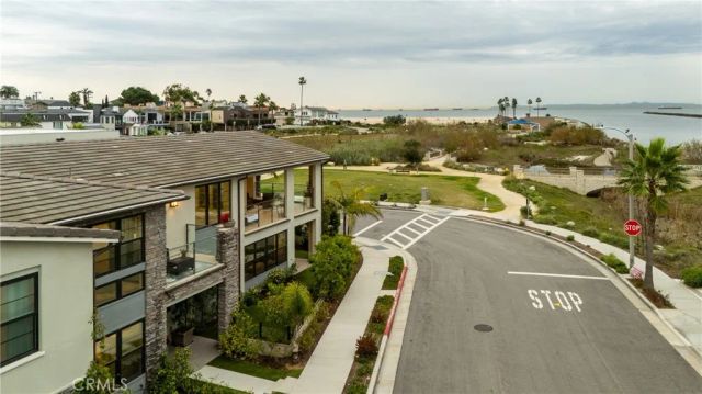 10 Ocean Place, Seal Beach, CA 90740