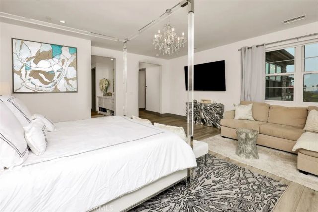 10 Ocean Place, Seal Beach, CA 90740