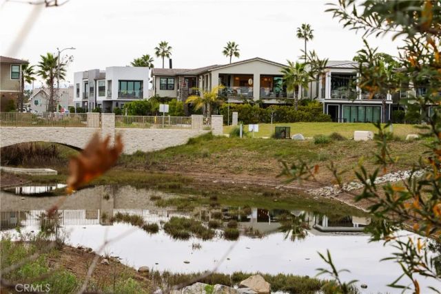 10 Ocean Place, Seal Beach, CA 90740