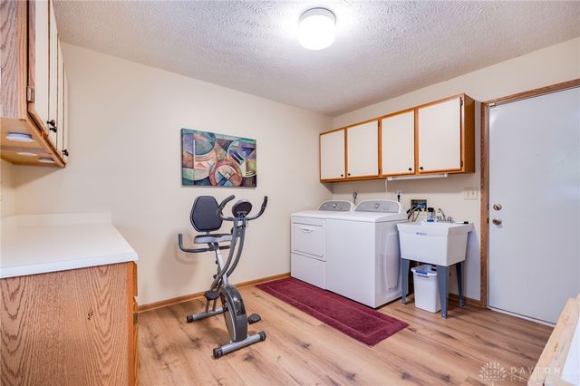 6724 Willow Creek Drive, Dayton, OH 45424